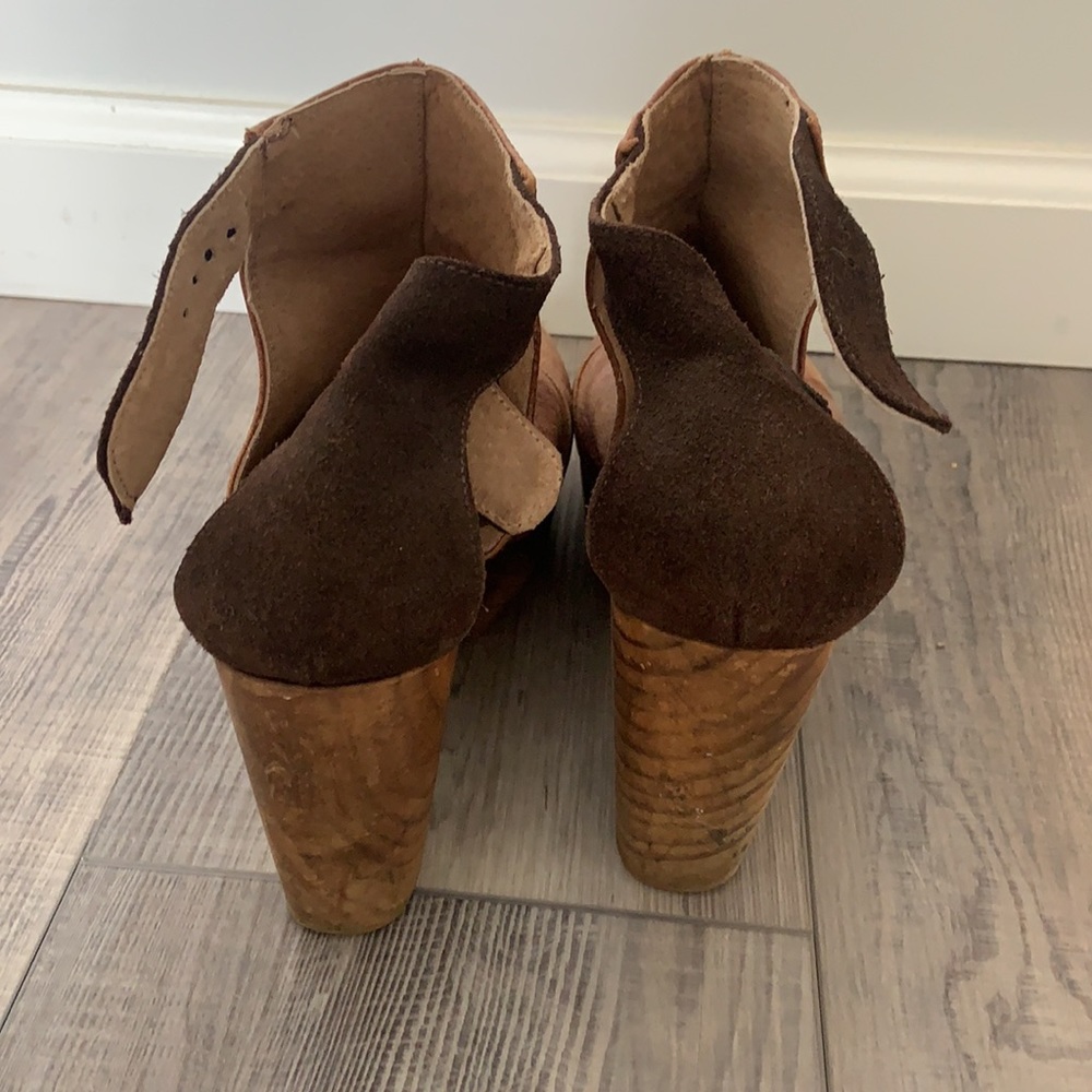 Heels - Picture 2 of 2